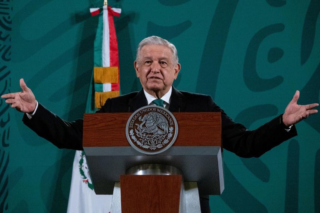Inicia la recabación de firmas para revocar mandato de presidencia de México