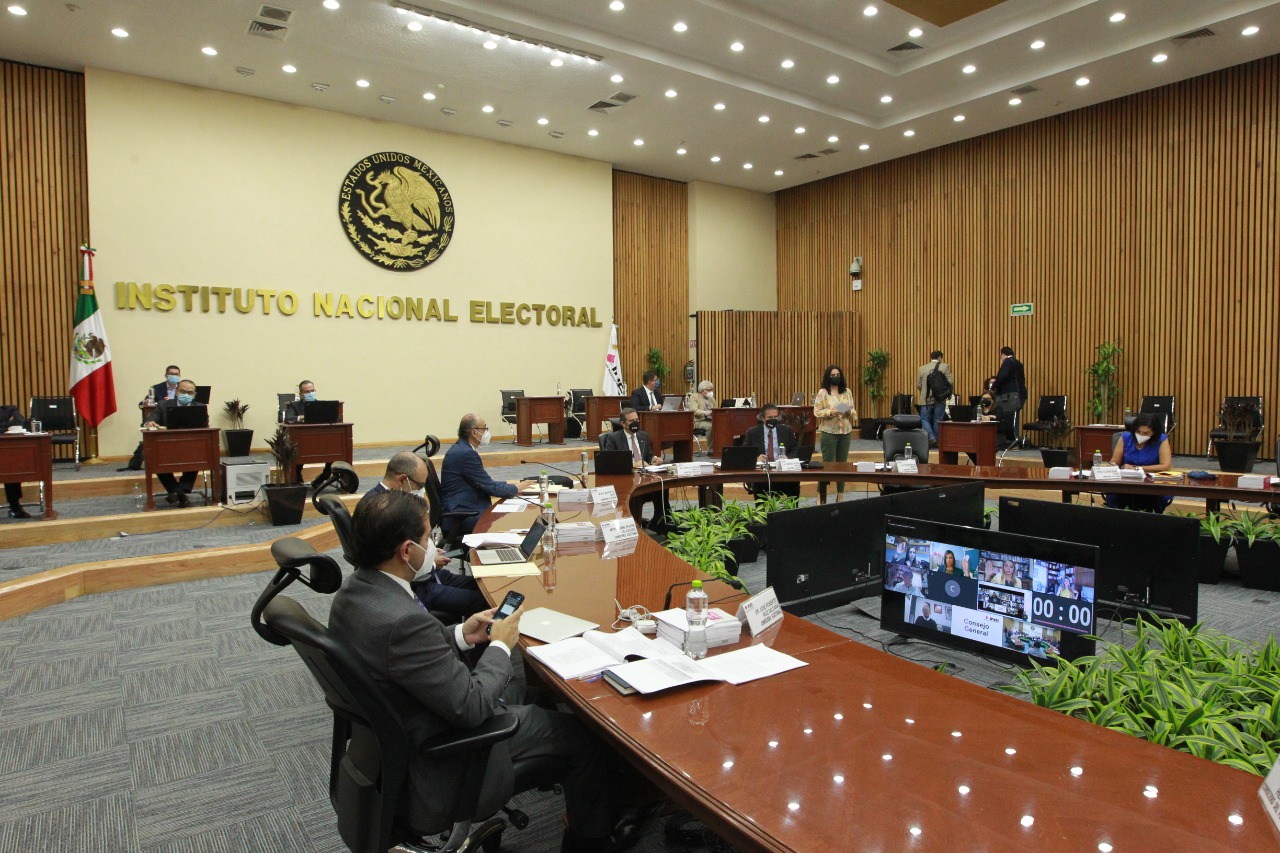 INE ordena a Morena finalizar la campaña contra legisladores de oposición que votaron en contra de la Reforma Eléctrica
