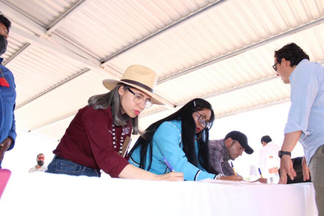 Ratifican acuerdos en materia de infraestructura y bienestar comunitario para el pueblo seri Ratifican acuerdos en materia de infraestructura y bienestar comunitario para el pueblo seri