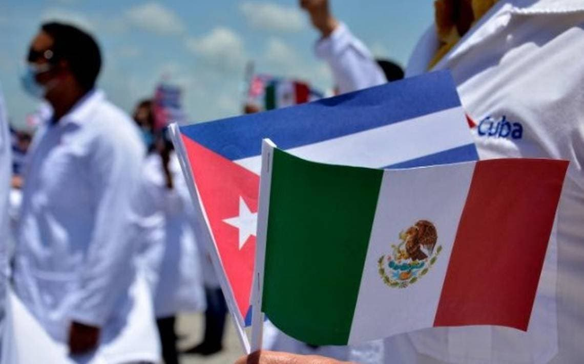 Médicos cubanos: entre el trato y la trata | Editorial
