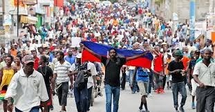 Decenas de muertos en Puerto Príncipe