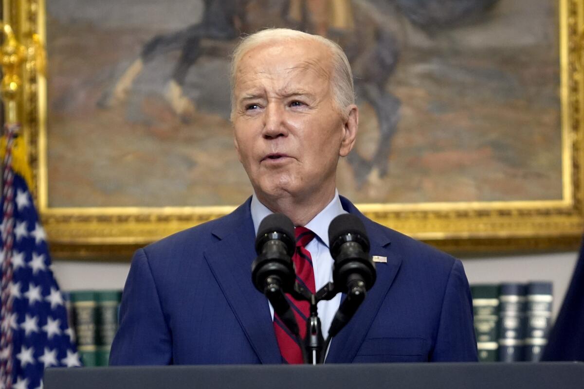 Biden advierte a Irán sobre un posible ataque a Israel y reafirma el compromiso de defensa