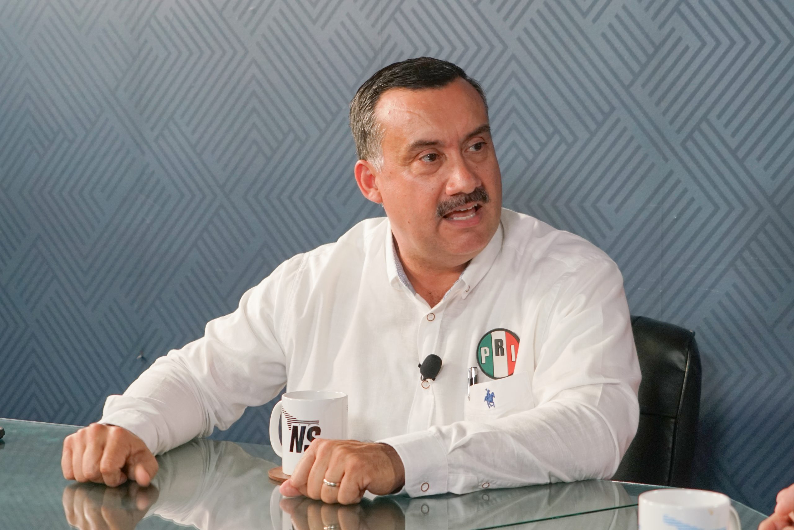 “Yo me encarto”: Onésimo Aguilera levanta la mano por Hermosillo