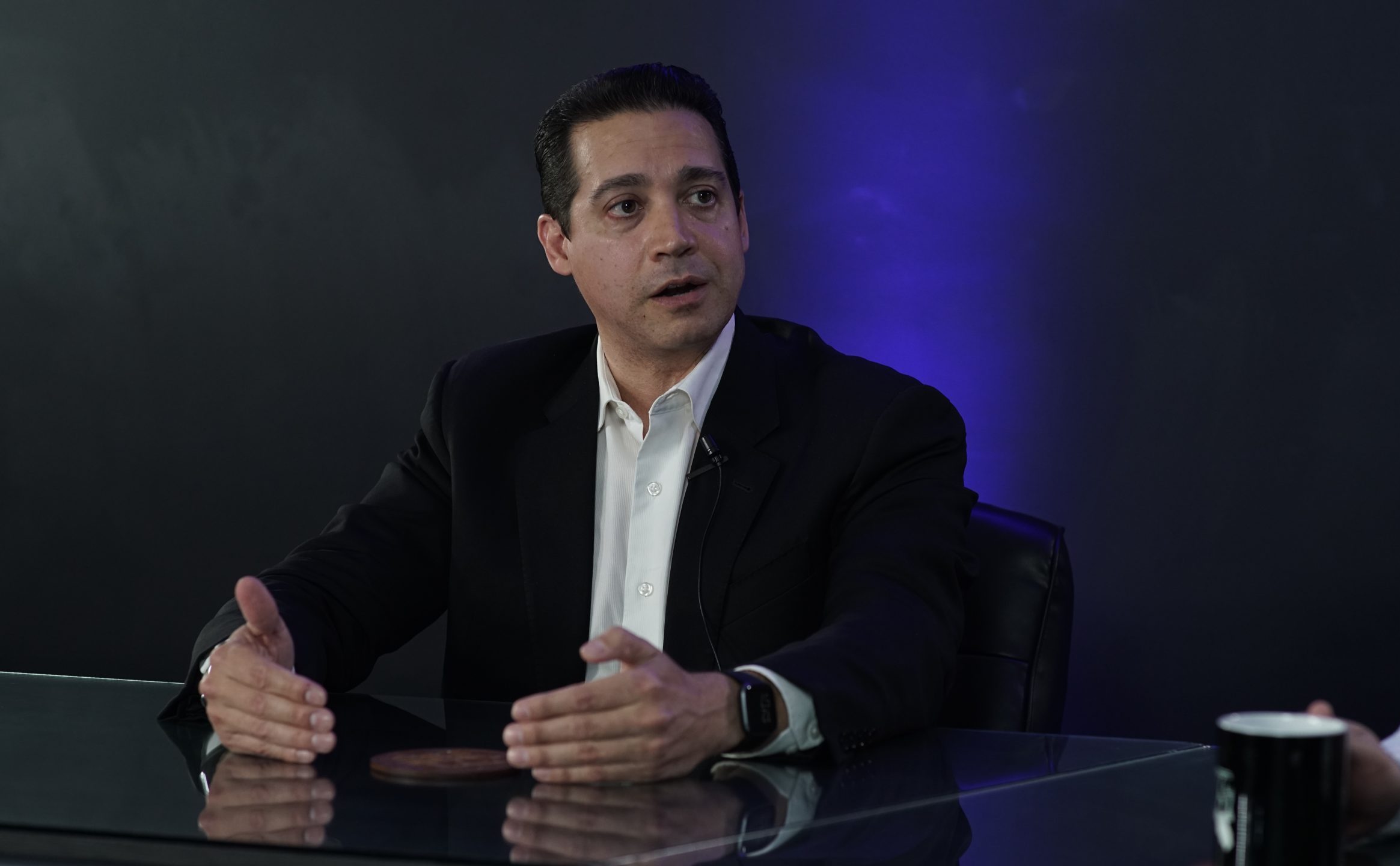 Los ciudadanos debemos participar en política y no ser simples espectadores: Arturo Fernández