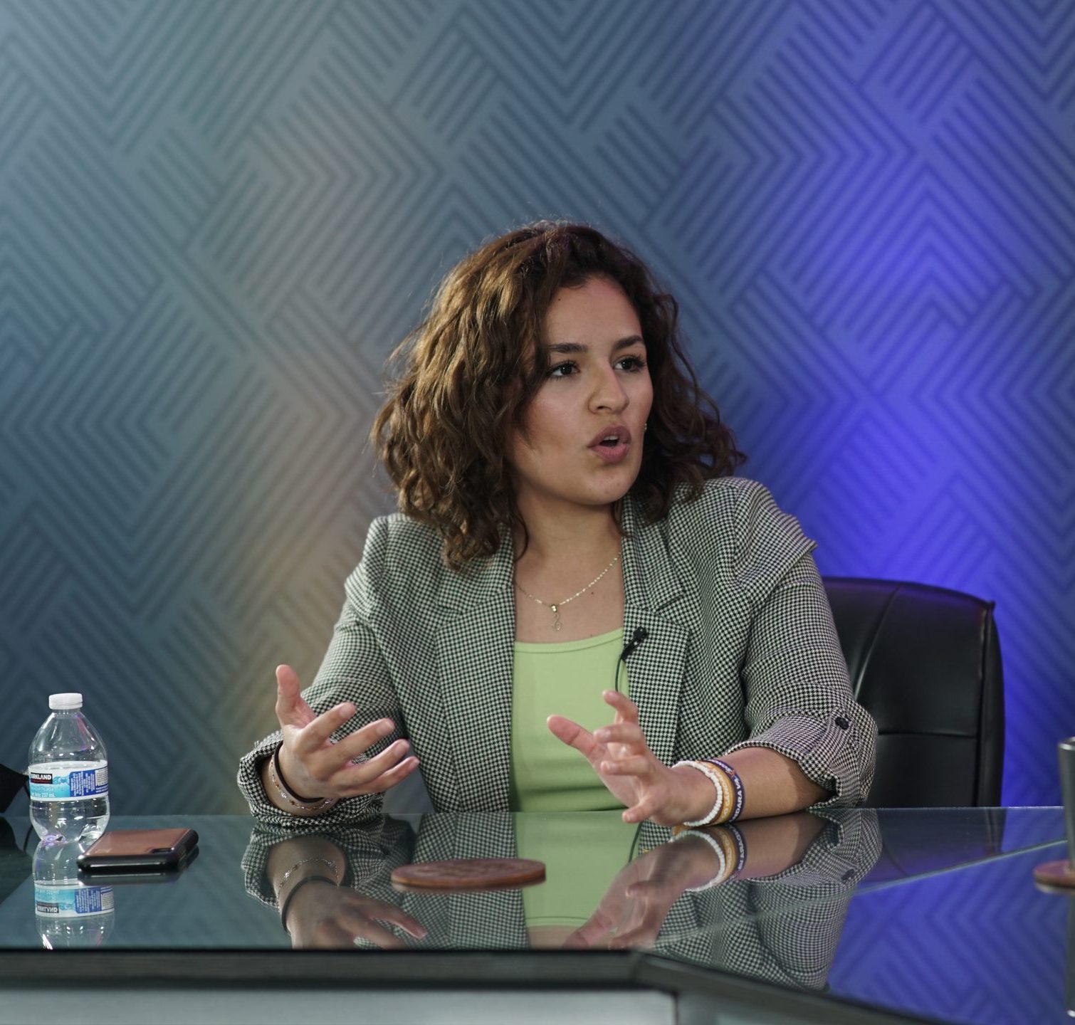 Ernesto Gándara está listo para gobernar Sonora con mujeres y jóvenes: Shelsy Montaño. Ernesto Gándara está listo para gobernar Sonora con mujeres y jóvenes: Shelsy Montaño.