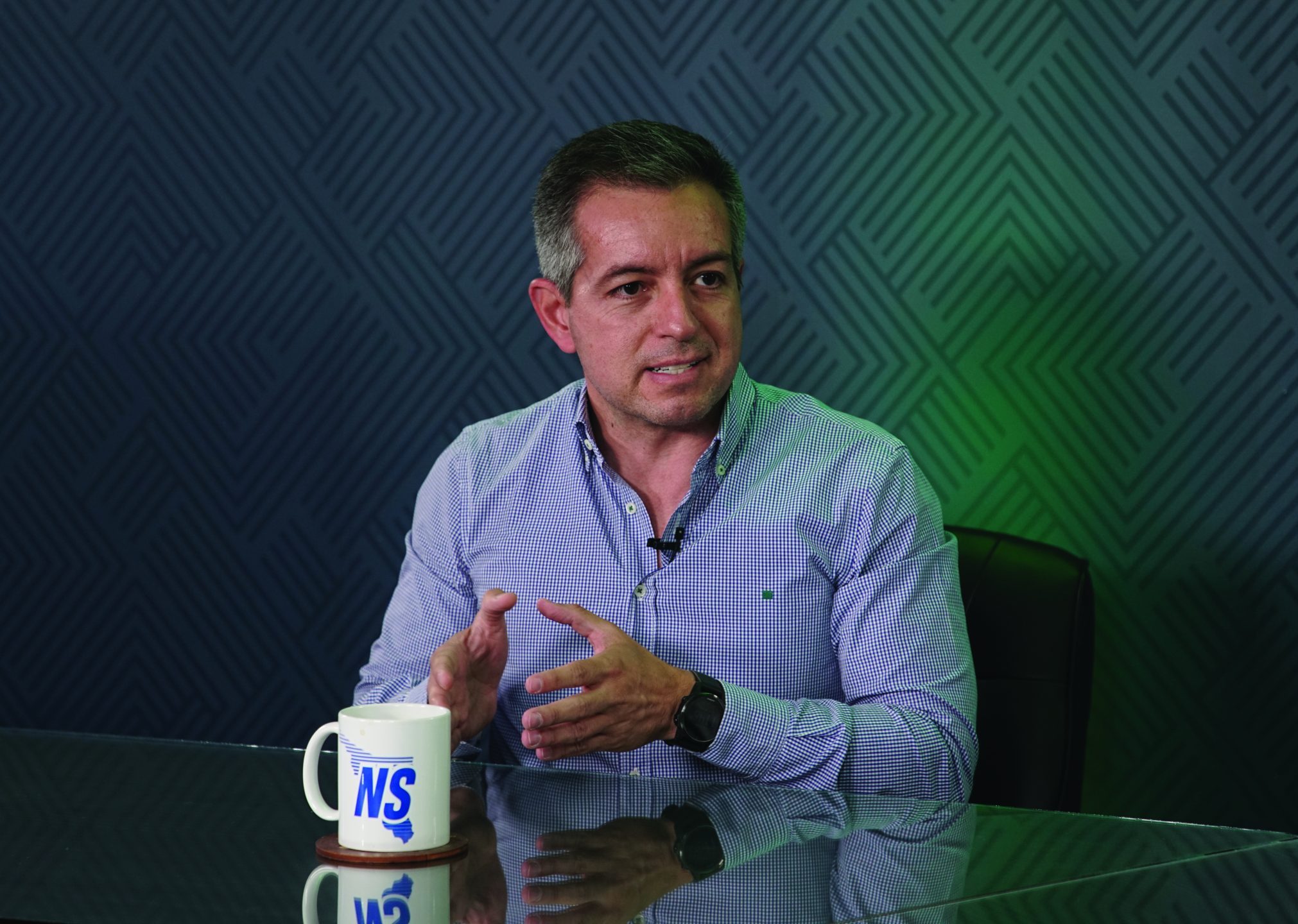 Esperamos una transición de gobierno sana y democrática, sin gritos ni sombrerazos: Omar del Valle