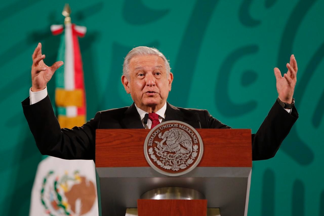 AMLO aparece como el segundo líder más popular en la revista Financial Times