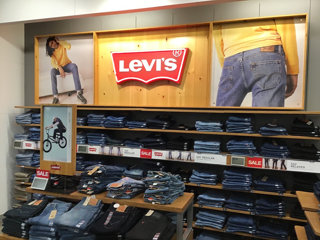 Exigen explicación a Levi’s por uso de diseños indígenas en ropa Exigen explicación a Levi’s por uso de diseños indígenas en ropa