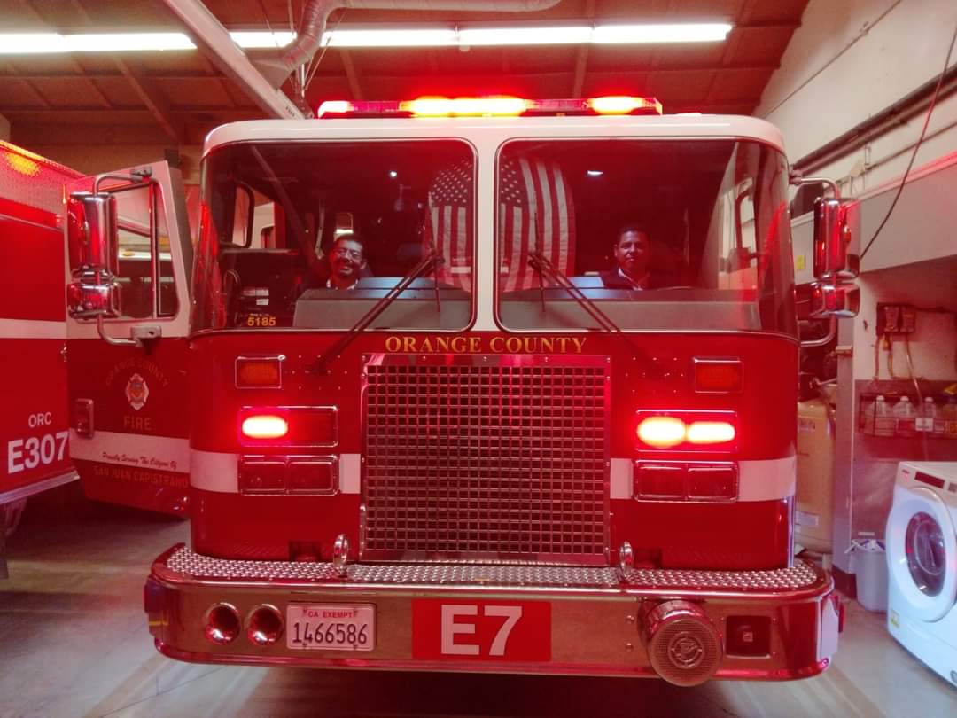 VISITA ALCALDE ESTACIÓN DE BOMBEROS DE “SAN JUAN DE CAPISTRANO”