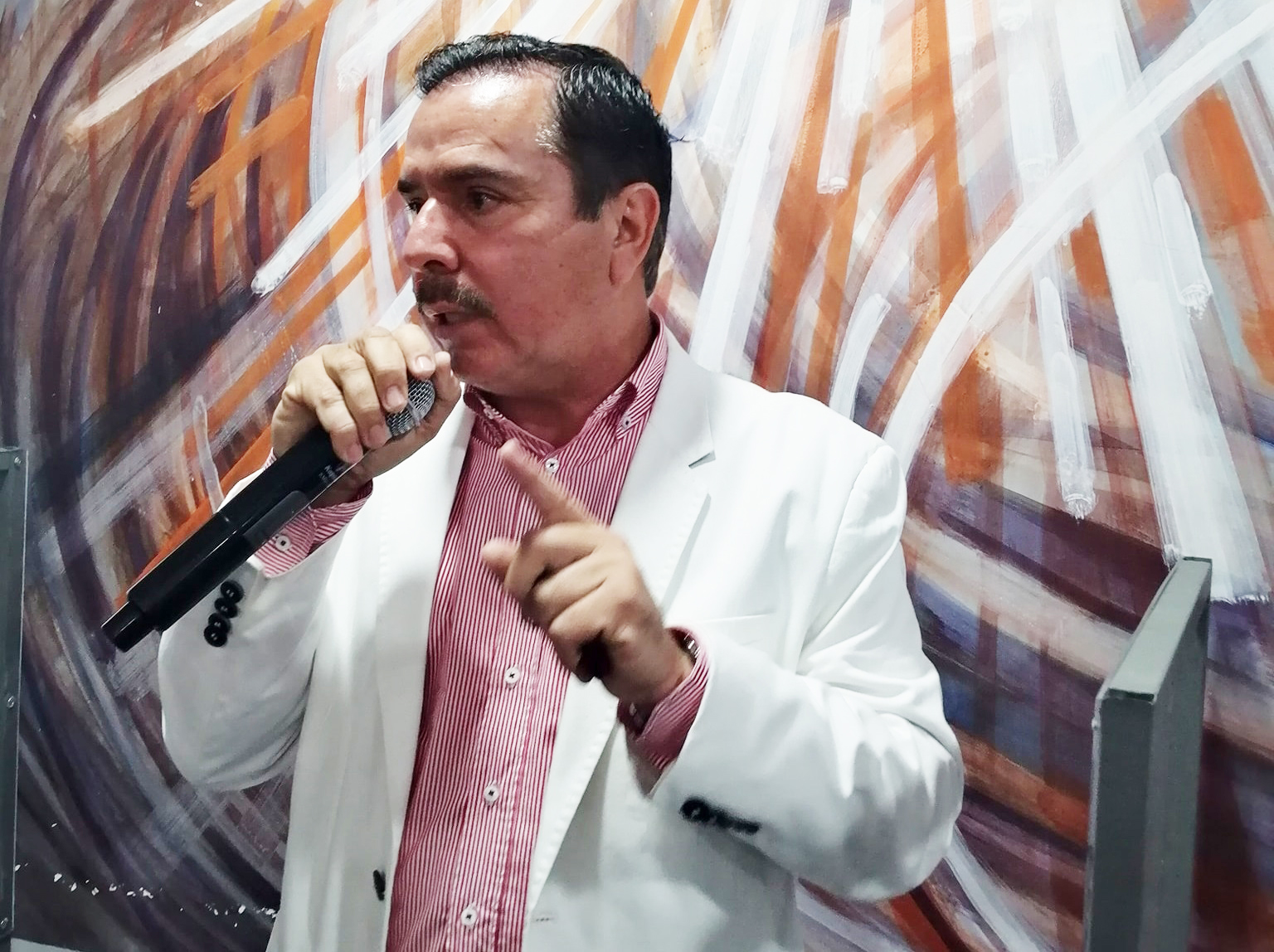 Desorden político al interior del Ayuntamiento de Navojoa: Mayito debe poner orden Desorden político al interior del Ayuntamiento de Navojoa: Mayito debe poner orden