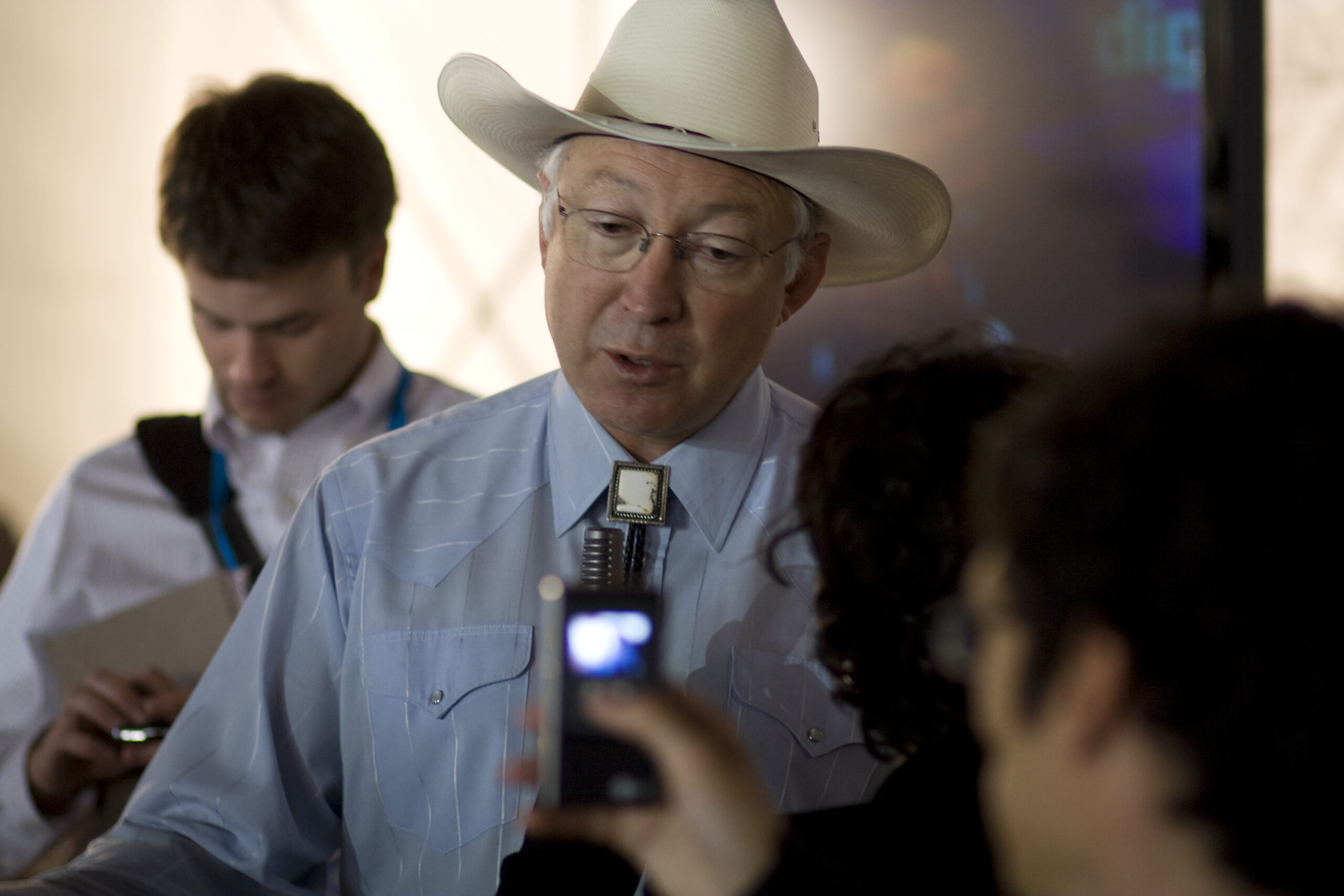 Embajador de Estados Unidos en México apoya contrarreforma eléctrica de AMLO