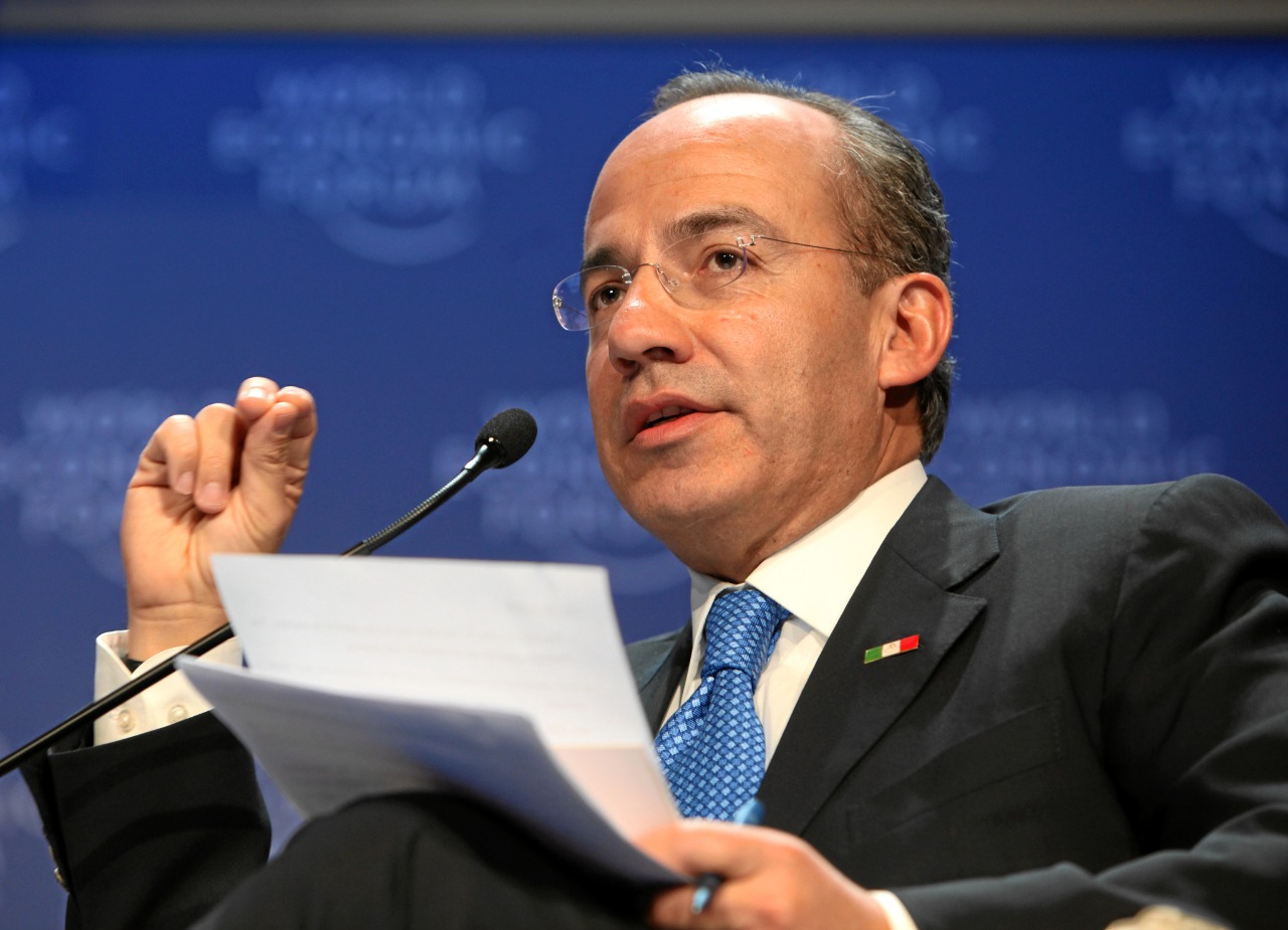 Felipe Calderón es elegido como presidente de la Comisión de Medio Ambiente y Sostenibilidad de la Federación Internacional del Automóvil. Felipe Calderón es elegido como presidente de la Comisión de Medio Ambiente y Sostenibilidad de la Federación Internacional del Automóvil.