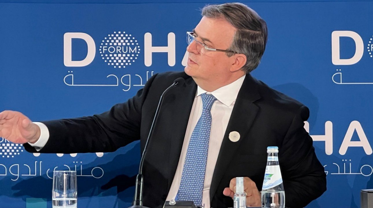 Reta Ebrard a que Estados Unidos demuestre que en México hay espías rusos