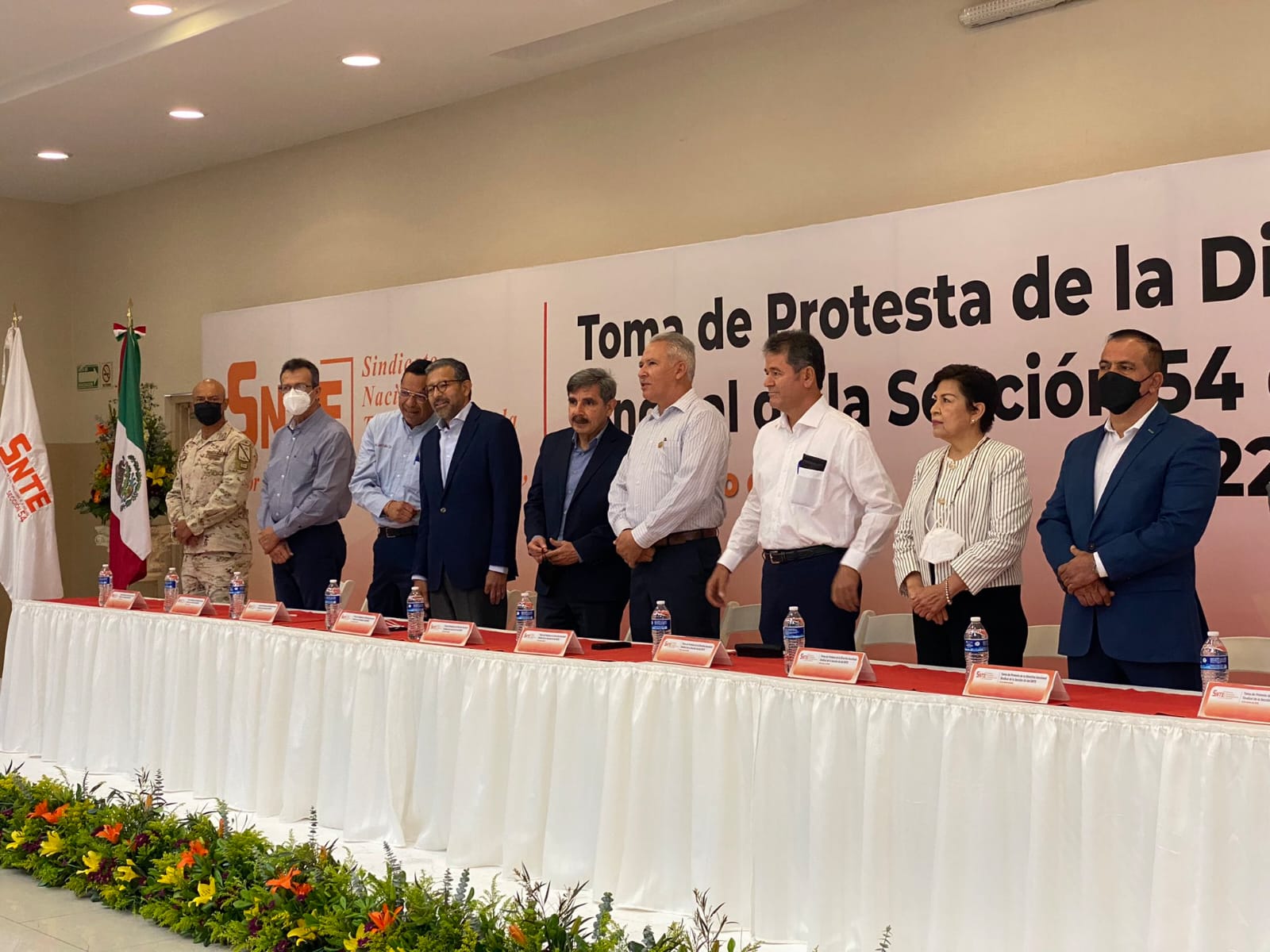Toma protesta Javier Ceballos como nuevo dirigente del SNTE 54