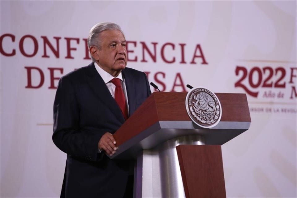 AMLO asegura que la reforma eléctrica está blindada ante posible “traición de legisladores”