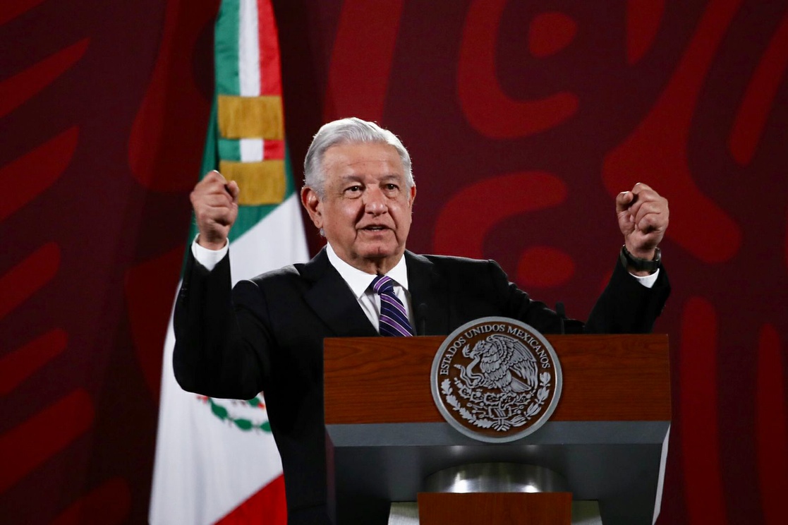 AMLO arremete contra dirigencia del PRI por postura ante la Reforma Eléctrica AMLO arremete contra dirigencia del PRI por postura ante la Reforma Eléctrica