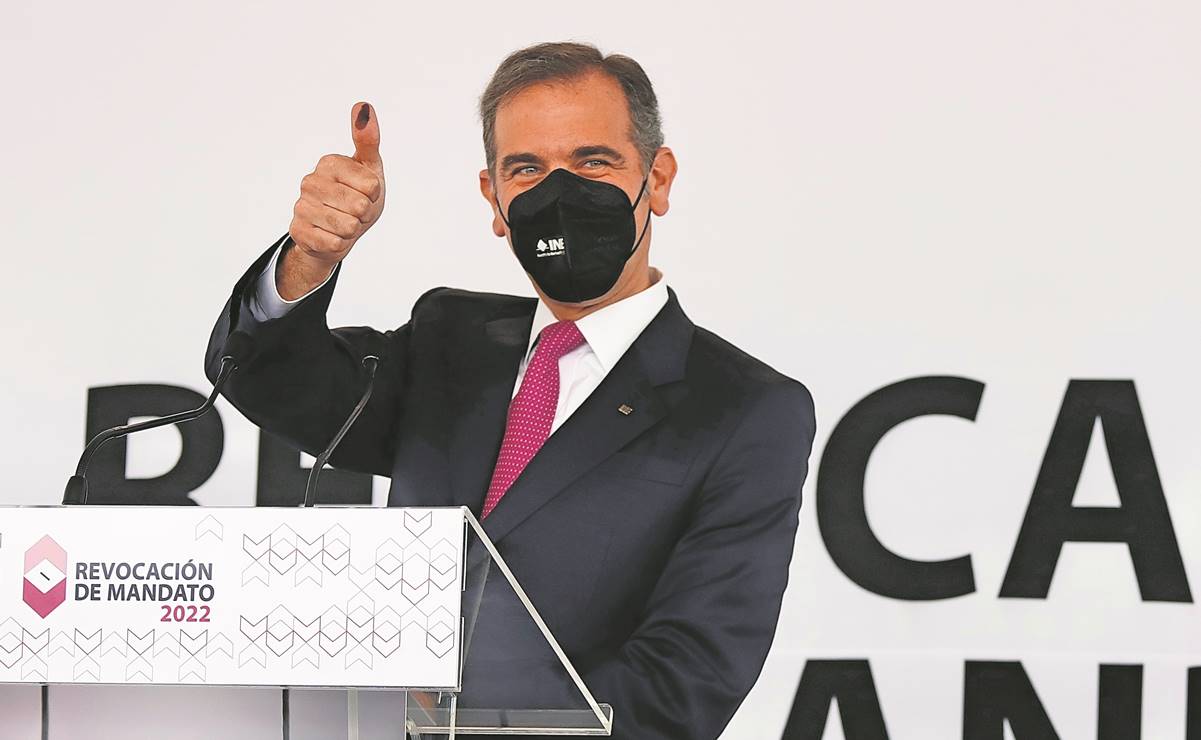 Córdova destaca organización de consulta y cuestiona reforma electoral