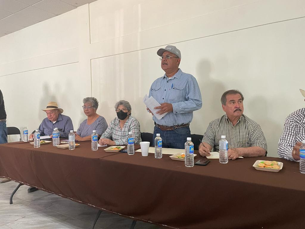 Secretaría de Agricultura dialoga a ras de suelo con productores de Empalme