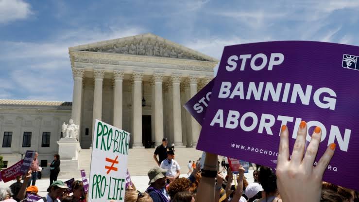 Protestan en Estados Unidos por la amenaza de anulación del derecho de aborto legal Protestan en Estados Unidos por la amenaza de anulación del derecho de aborto legal