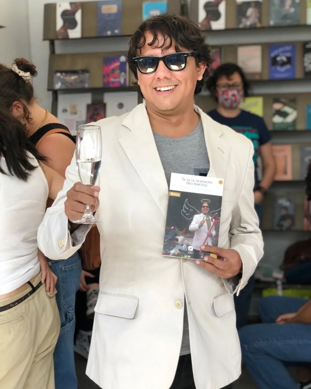 Escritor peruano presentará su libro en Sonora