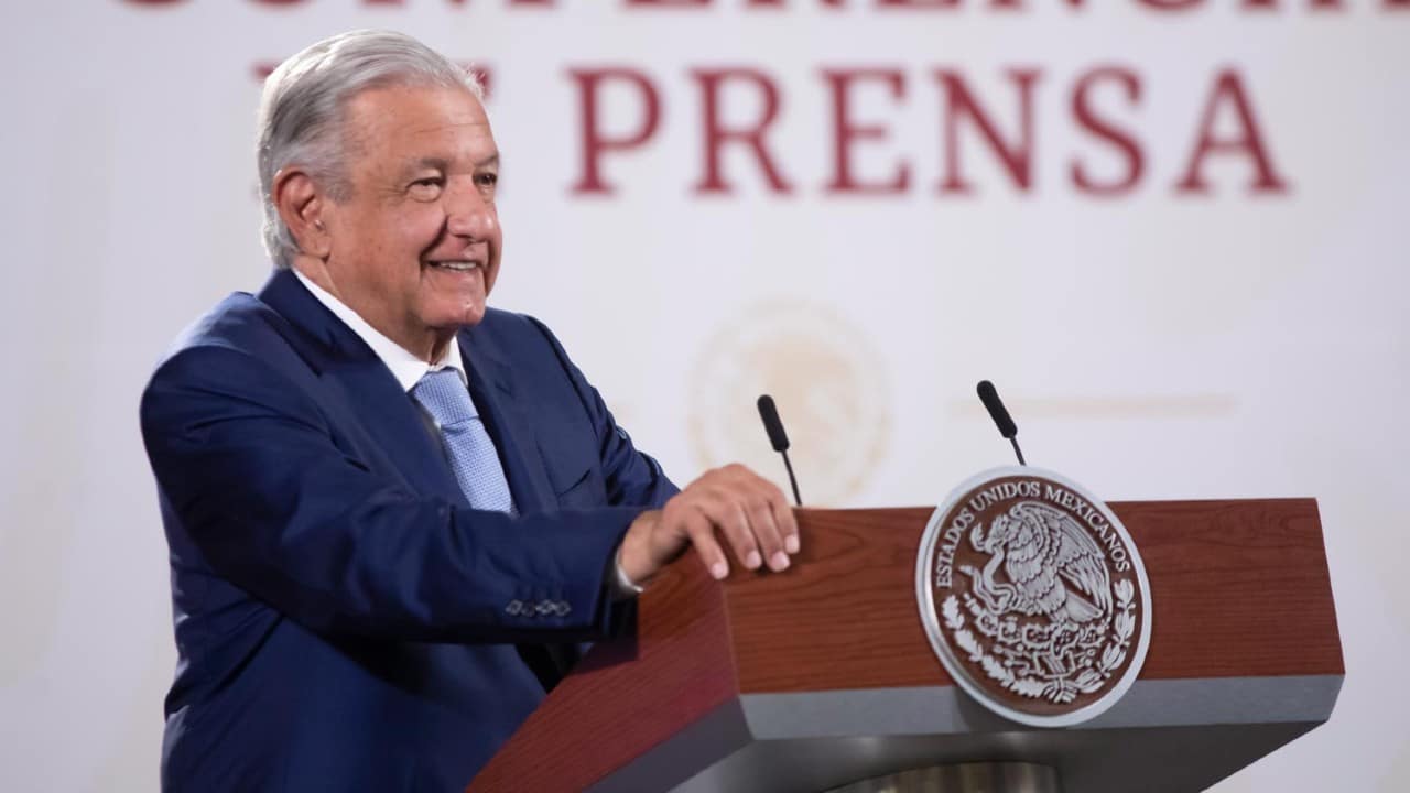 Pueden tomar la Torre de Pemex, pero no daremos contratos ni plazas: AMLO Pueden tomar la Torre de Pemex, pero no daremos contratos ni plazas: AMLO