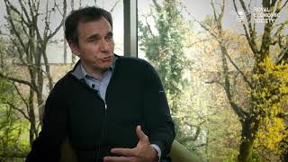 Pierre-Olivier Gourinchas, director de Investigación del FMI alerta: El mundo podría estar tambaleándose al borde de una recesión Pierre-Olivier Gourinchas, director de Investigación del FMI alerta: El mundo podría estar tambaleándose al borde de una recesión