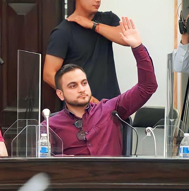 Regidor René García propone más espacios públicos para mujeres embarazadas