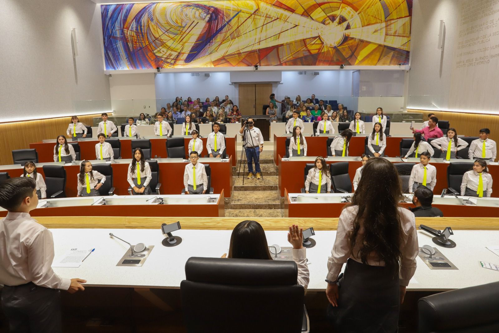 Solicitan programas de desarrollo integral para niñas y niños en el Congreso Infantil