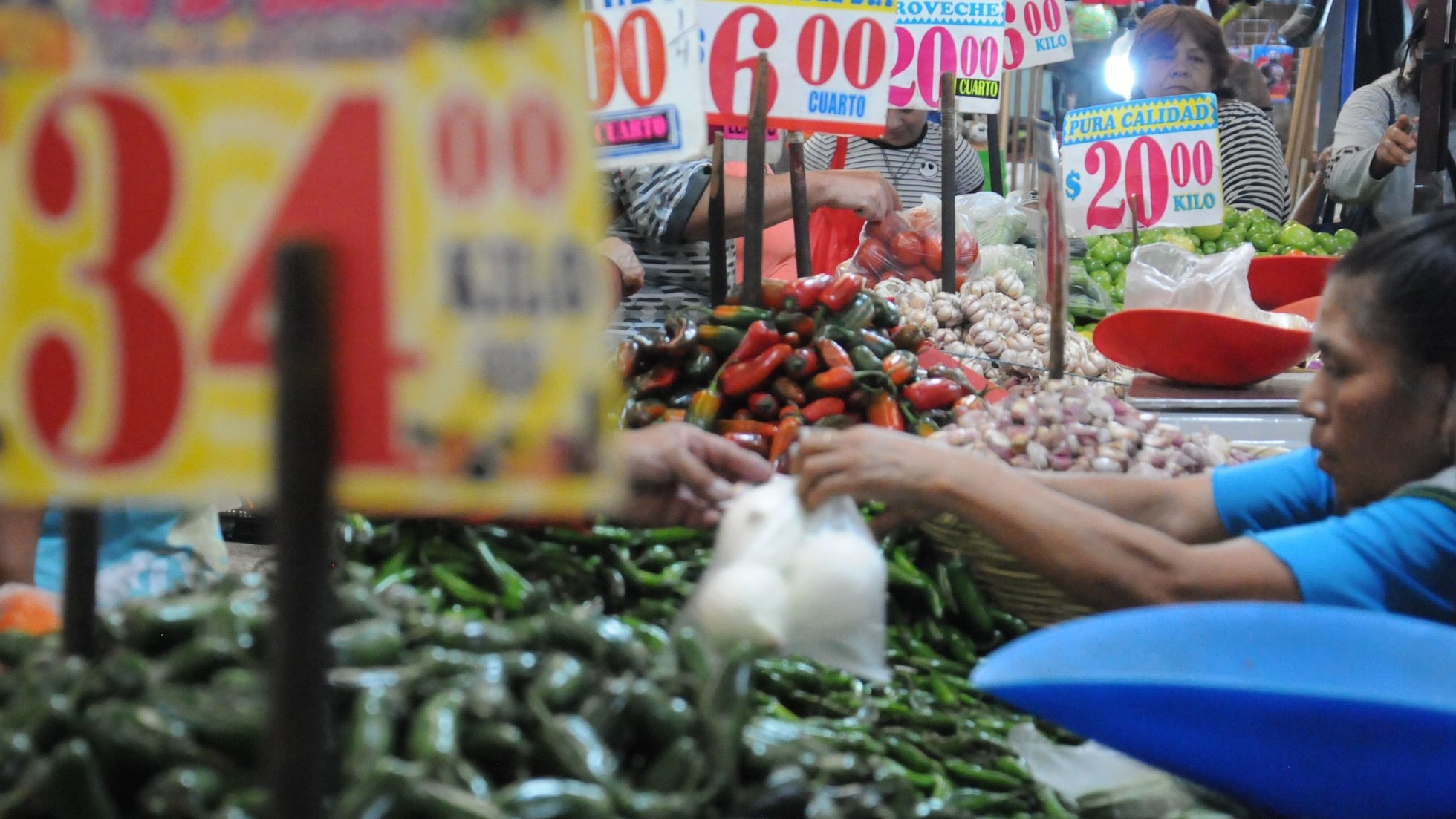 Desaceleración en México: Análisis de Causas y Regiones Afectadas