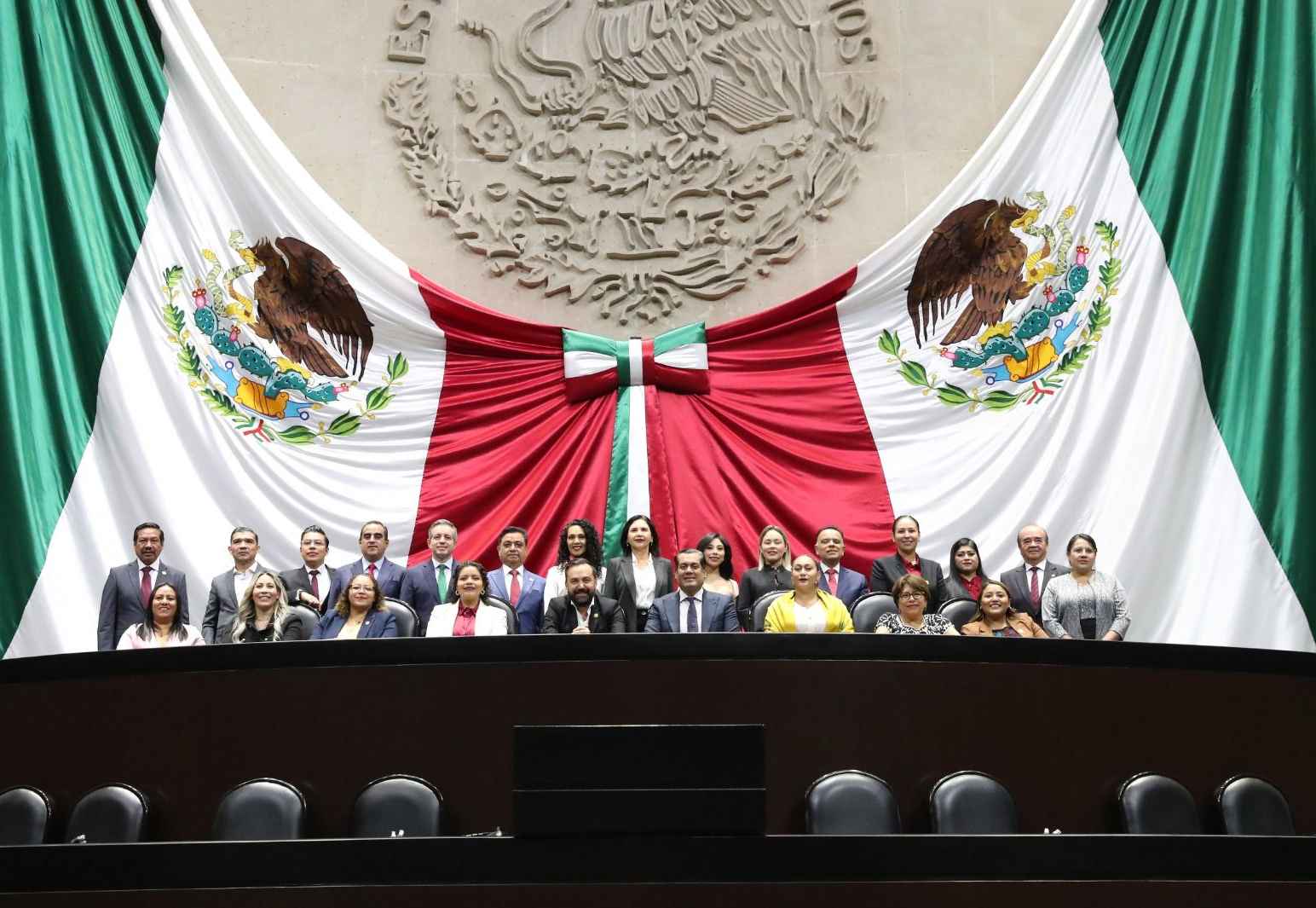 Participa diputado Omar Del Valle Colosio en Primer Encuentro de Presidencias de Congresos Locales