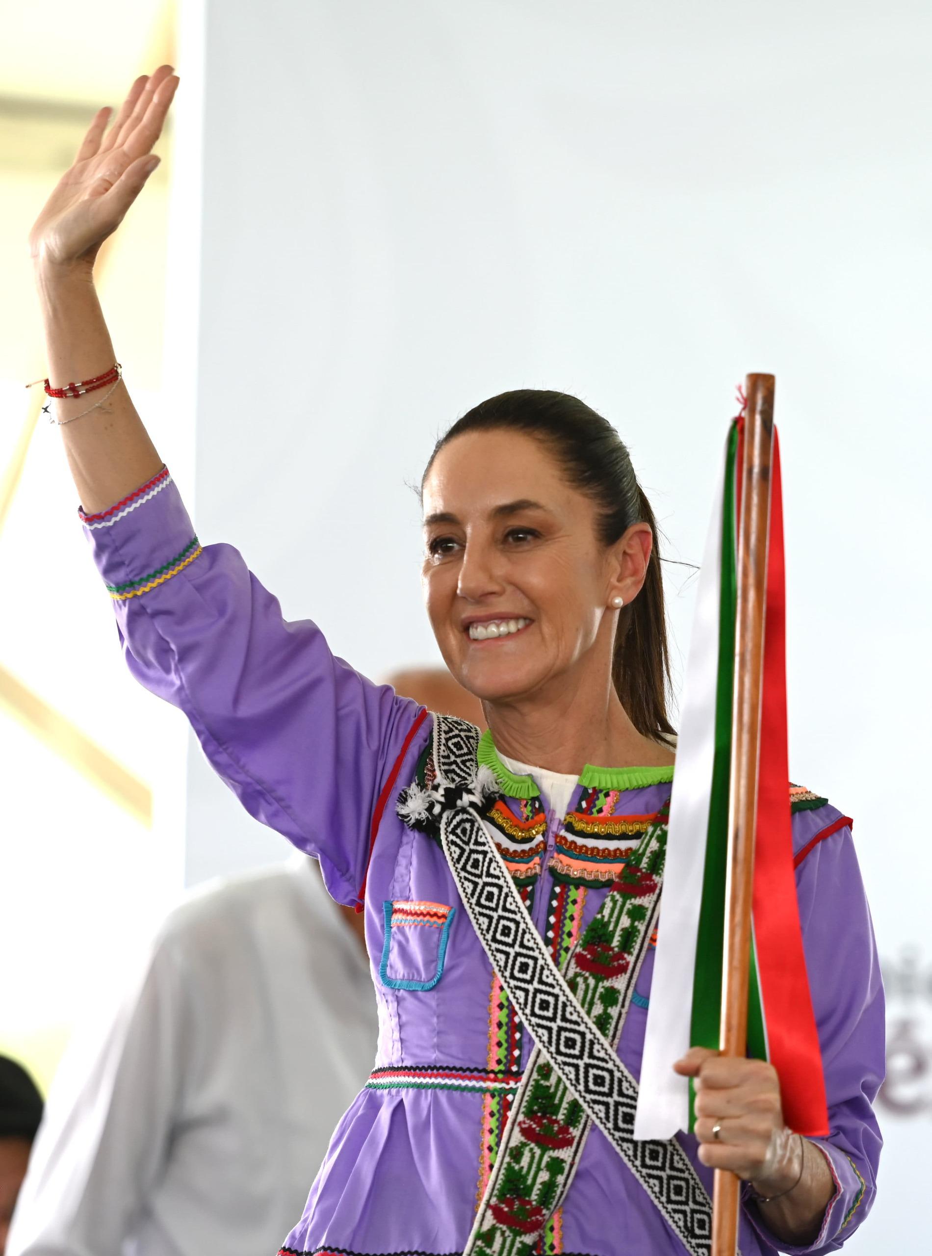 “Con la Cuarta Transformación se reconoce a los pueblos indígenas y afromexicanos como el origen de México”: Presidenta Claudia Sheinbaum entrega 97 MDP del FAISPIAM a 57 comunidades de Nayarit “Con la Cuarta Transformación se reconoce a los pueblos indígenas y afromexicanos como el origen de México”: Presidenta Claudia Sheinbaum entrega 97 MDP del FAISPIAM a 57 comunidades de Nayarit