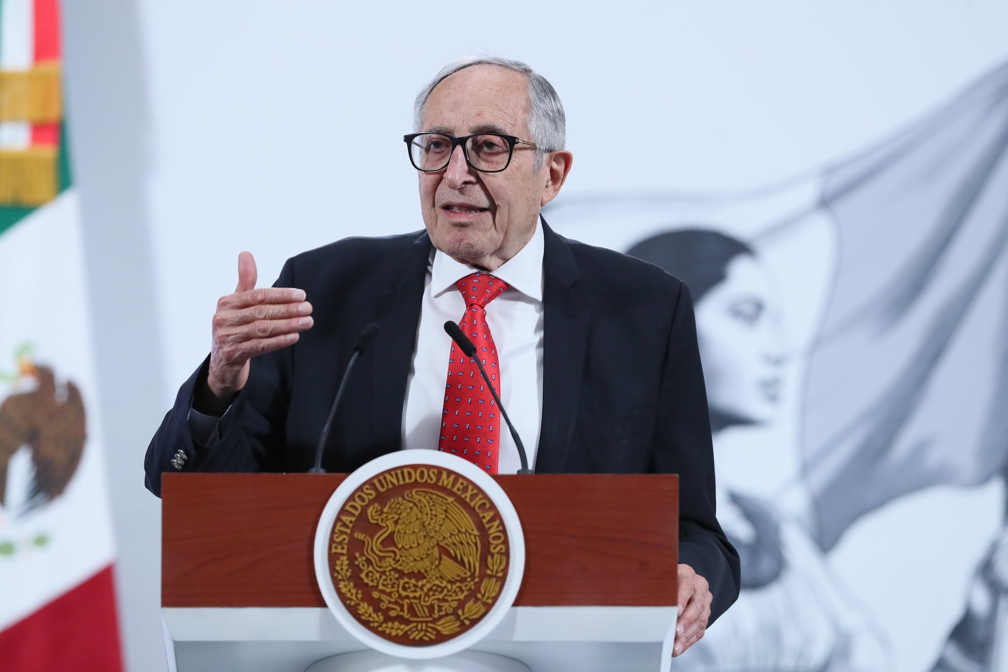 México se fija como meta erradicar el sarampión en noviembre