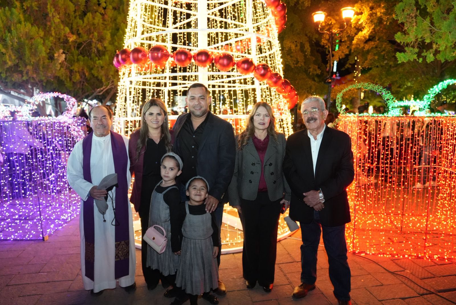 PILAR POLÍTICO | Álamos y la recuperación del asombro: cuando la Navidad vuelve a ser comunidad