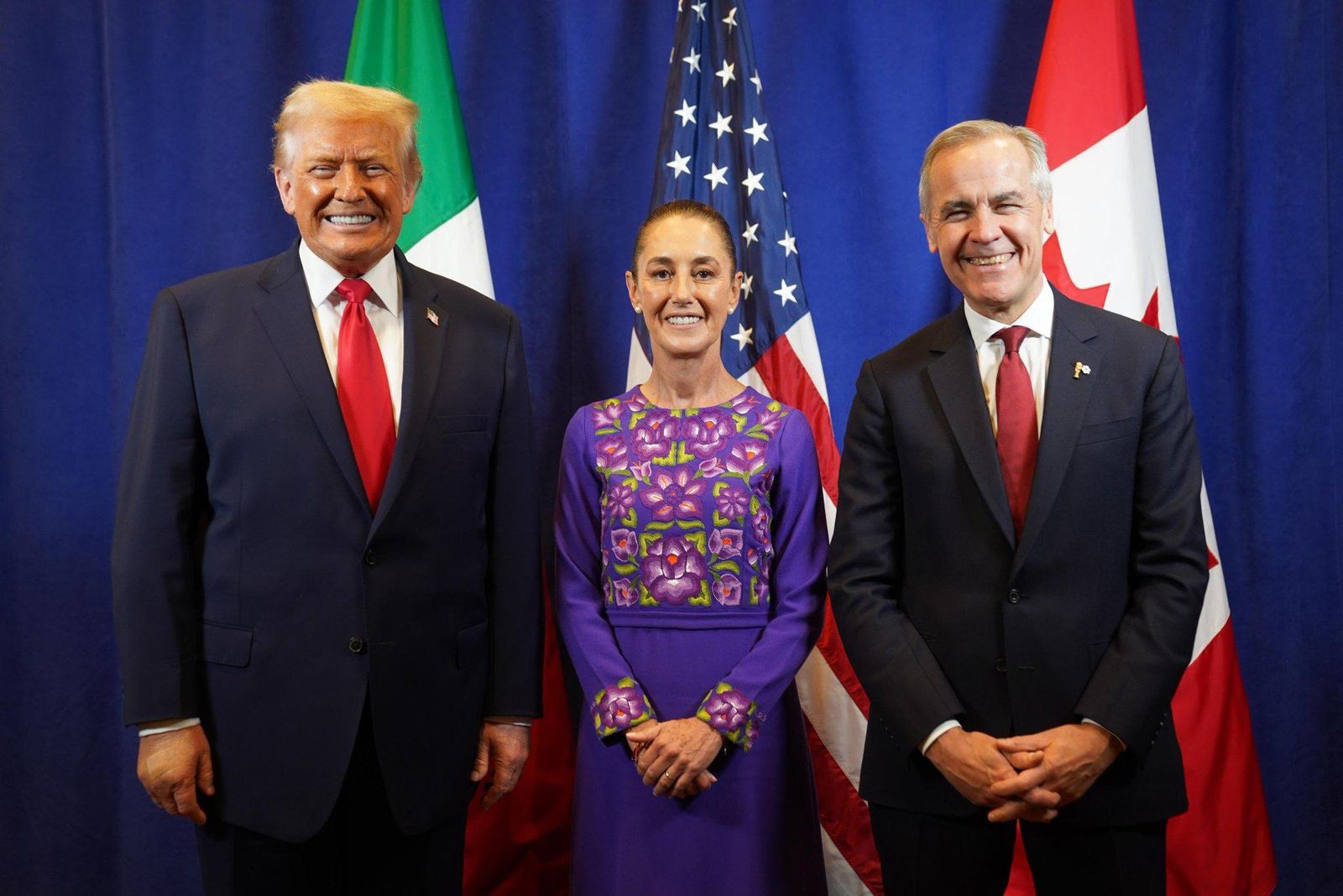 Presidenta Claudia Sheinbaum se encuentra con Trump y Carney para hablar de la Copa Mundial FIFA 2026 Presidenta Claudia Sheinbaum se encuentra con Trump y Carney para hablar de la Copa Mundial FIFA 2026