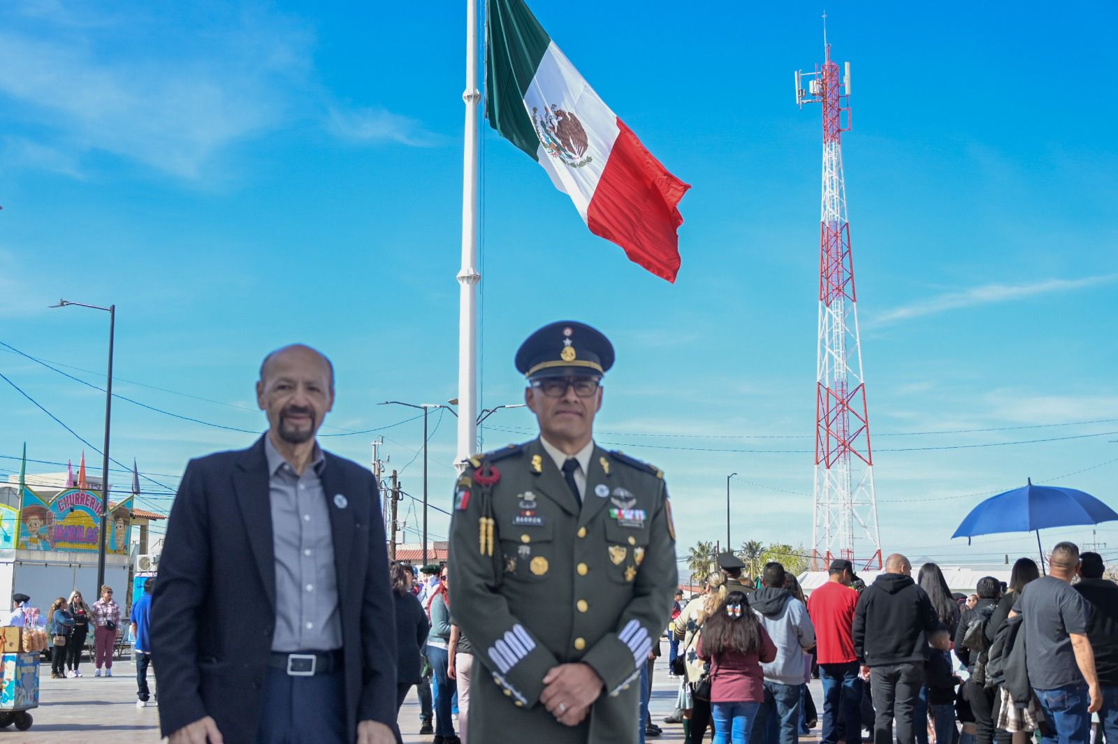 Alcalde de Agua Prieta encabezó ceremonia conmemorativa del día de la bandera