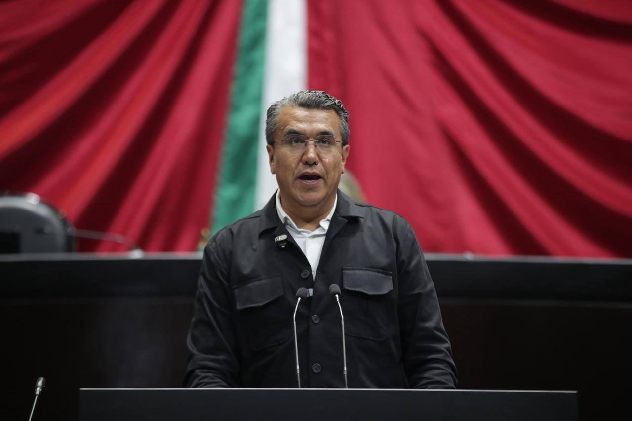 Ramón Flores propone dar un giro constitucional: reconocer derechos a la naturaleza en México Ramón Flores propone dar un giro constitucional: reconocer derechos a la naturaleza en México