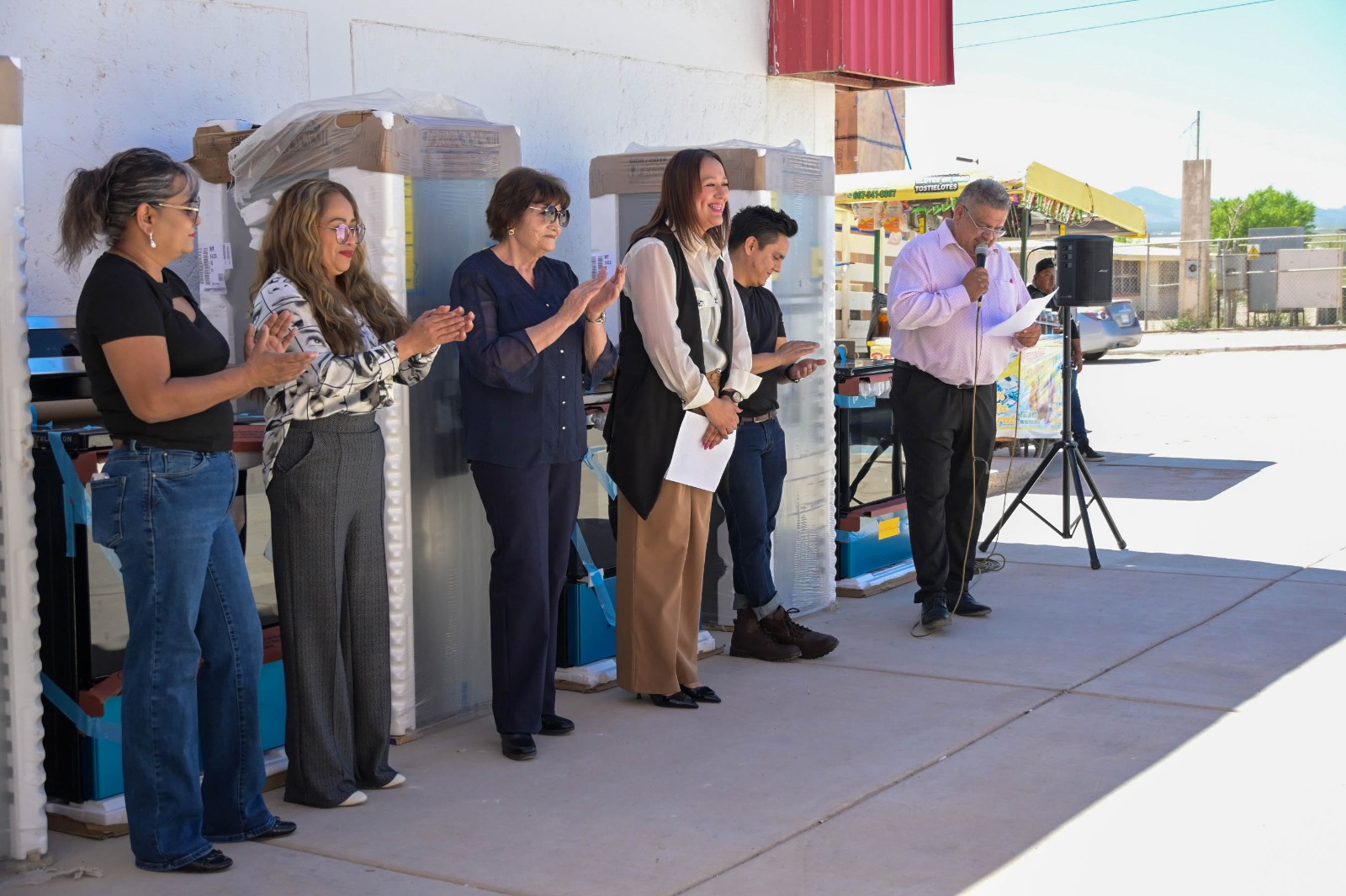 El Gobierno Municipal entregó equipamiento a comedores escolares en Agua Prieta