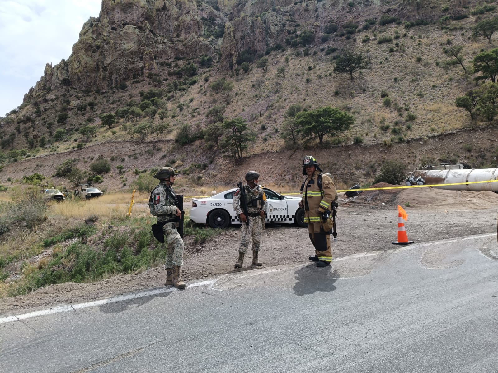 Atención Coordinadada Tras Volcadura De Tractocamión Con Hipoclorito De Sodio En Carretera Agua Prieta -Janos