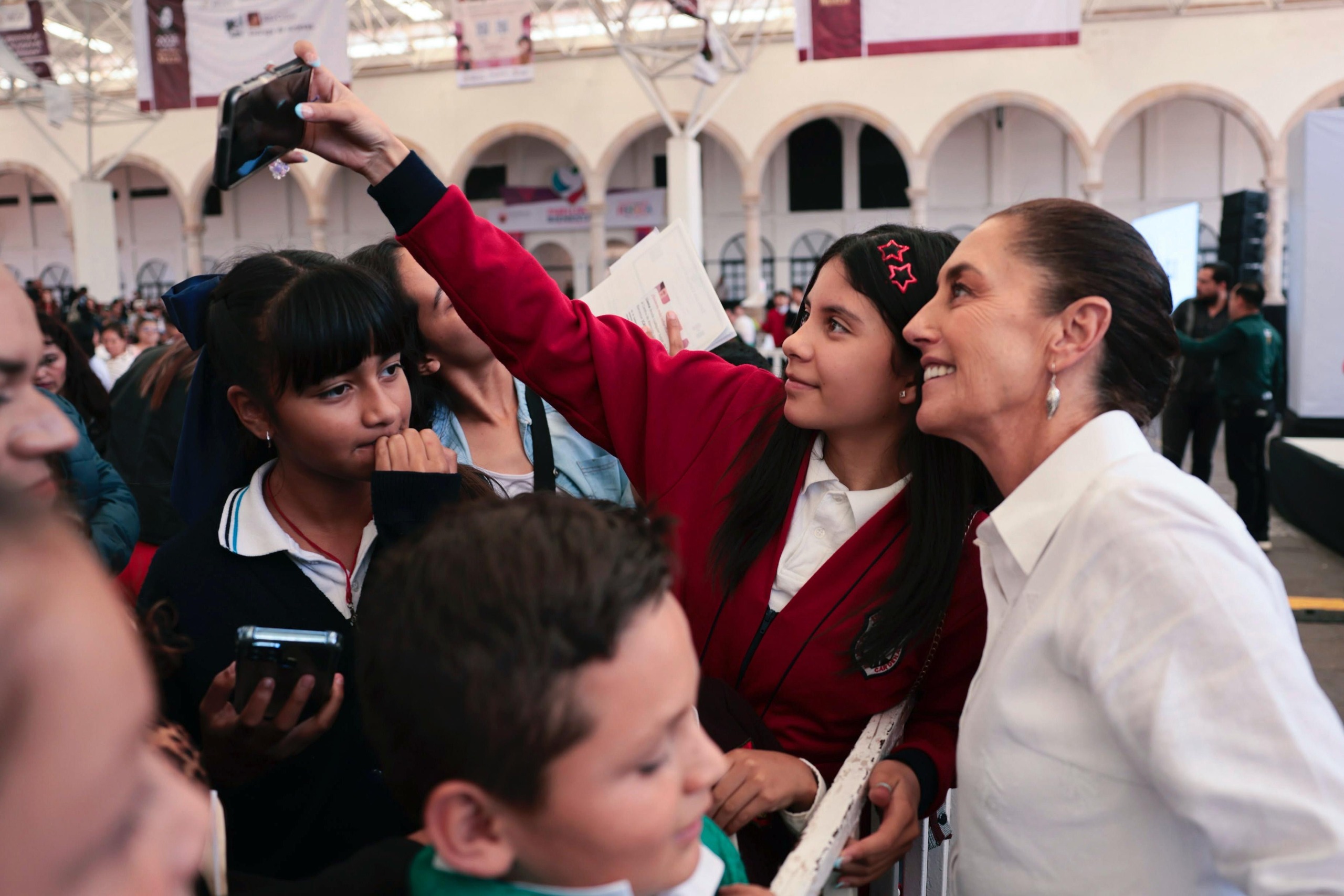 Presidenta Claudia Sheinbaum anuncia Beca Gertrudis Bocanegra para estudiantes de universidades públicas de Zacatecas