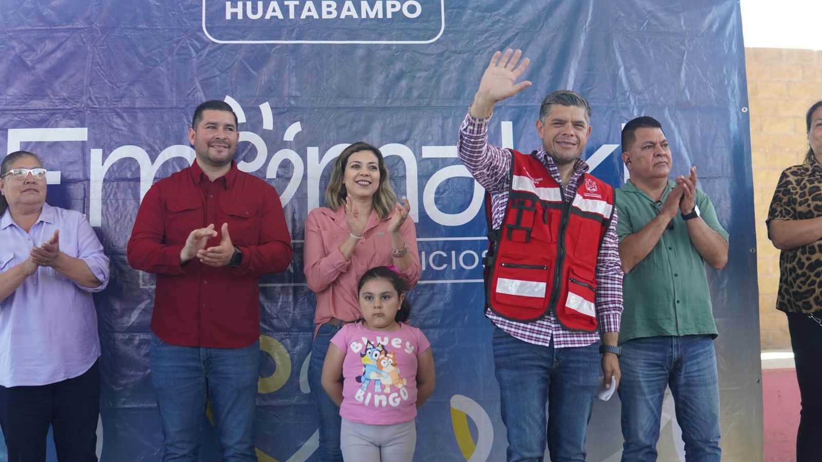 Acercan servicios municipales a Yavaros con la décima jornada “Emomakki”