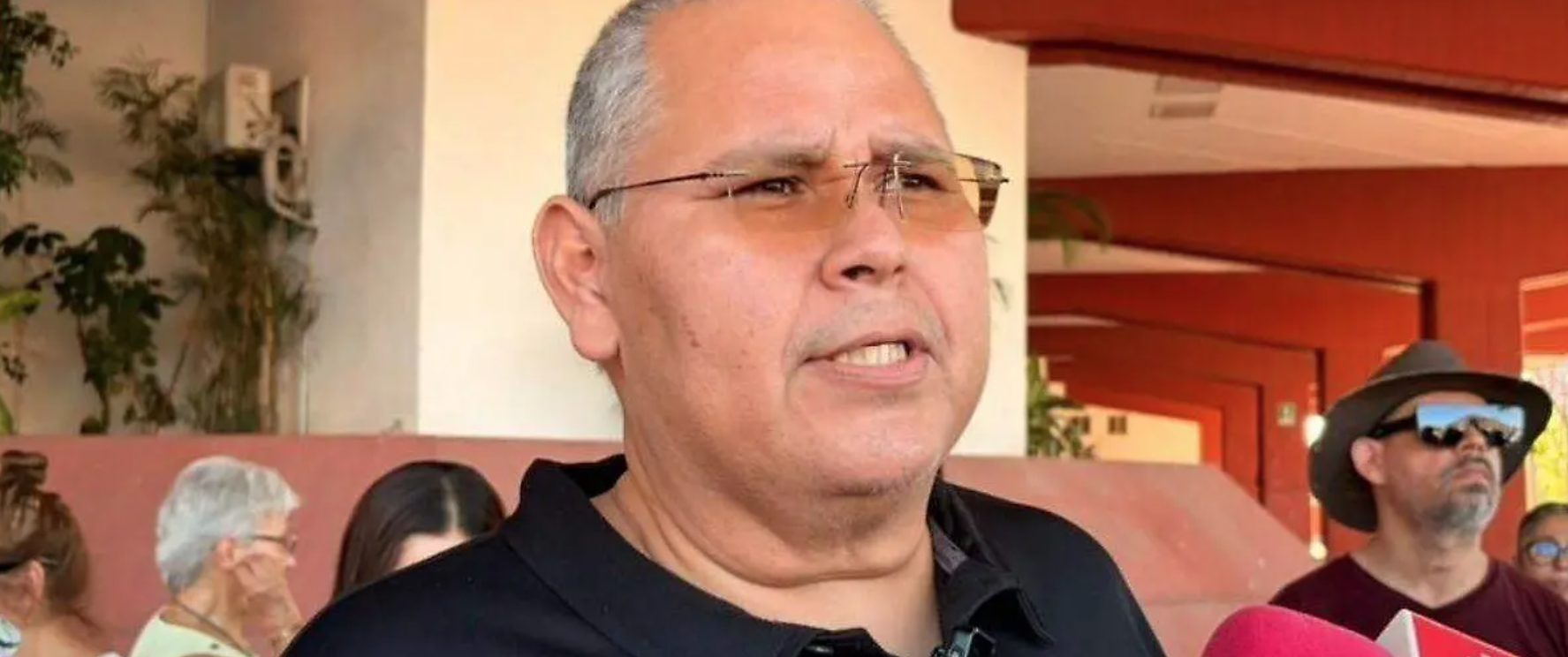 Protestan docentes y estudiantes de la Casa de la Cultura de Hermosillo por cambios laborales y reducción de becas