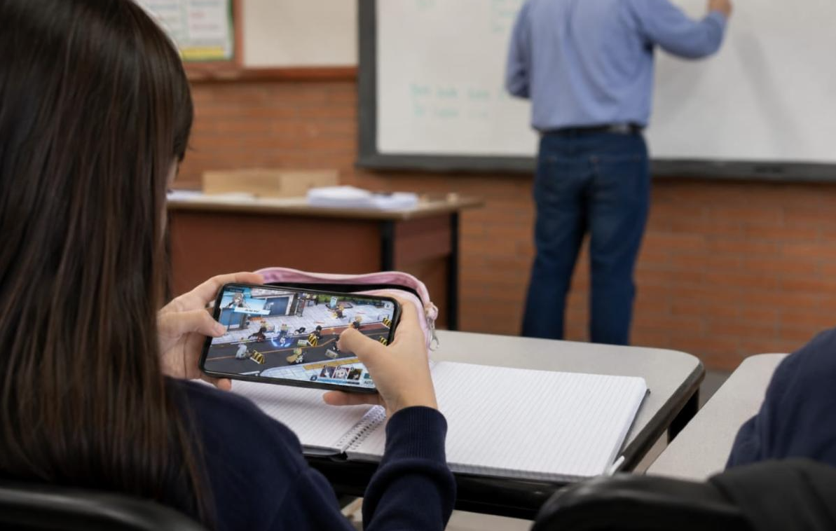 Promueve Salud Sonora uso responsable de celulares para cuidar la salud mental de niñas y niños Promueve Salud Sonora uso responsable de celulares para cuidar la salud mental de niñas y niños