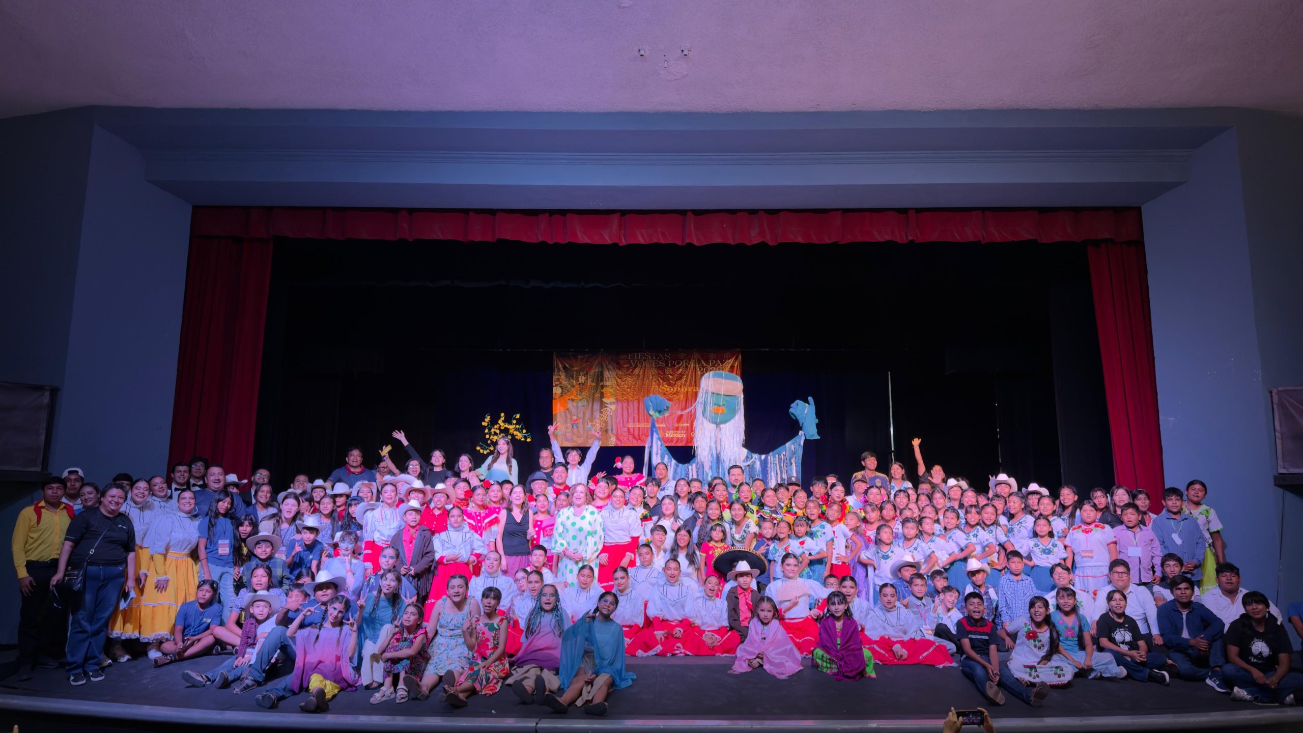 Gobierno de Sonora fortalece coordinación cultural durante la Fiesta Voces por La Paz Gobierno de Sonora fortalece coordinación cultural durante la Fiesta Voces por La Paz