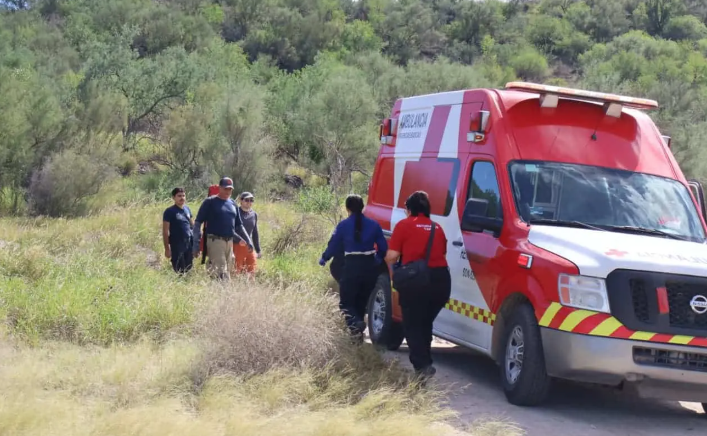 Bomberos rescatan a senderista deshidratada en el Cerro Bachoco Bomberos rescatan a senderista deshidratada en el Cerro Bachoco