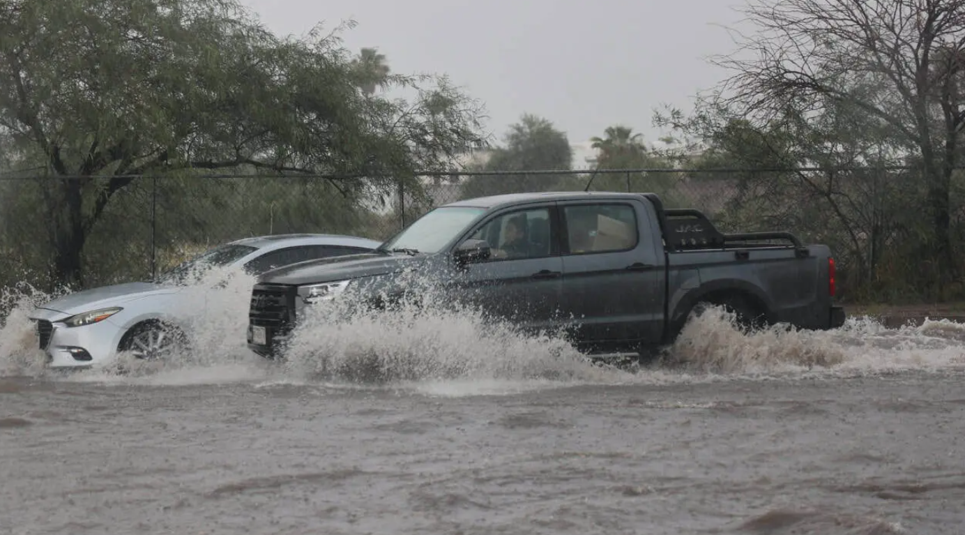 Registra Hermosillo lluvias y fuertes rachas de viento Registra Hermosillo lluvias y fuertes rachas de viento