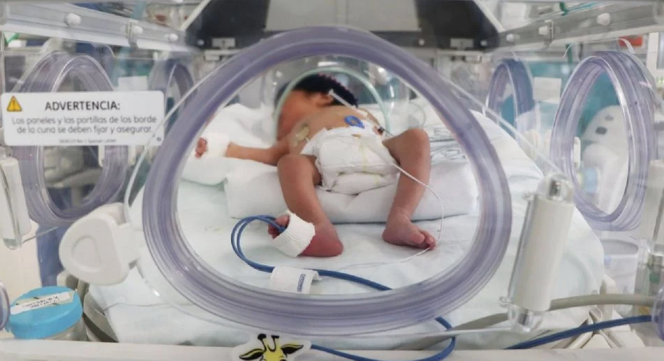 Padres de los bebés fallecidos en el IMSS de Jalisco acusan falta de higiene y negligencia médica
