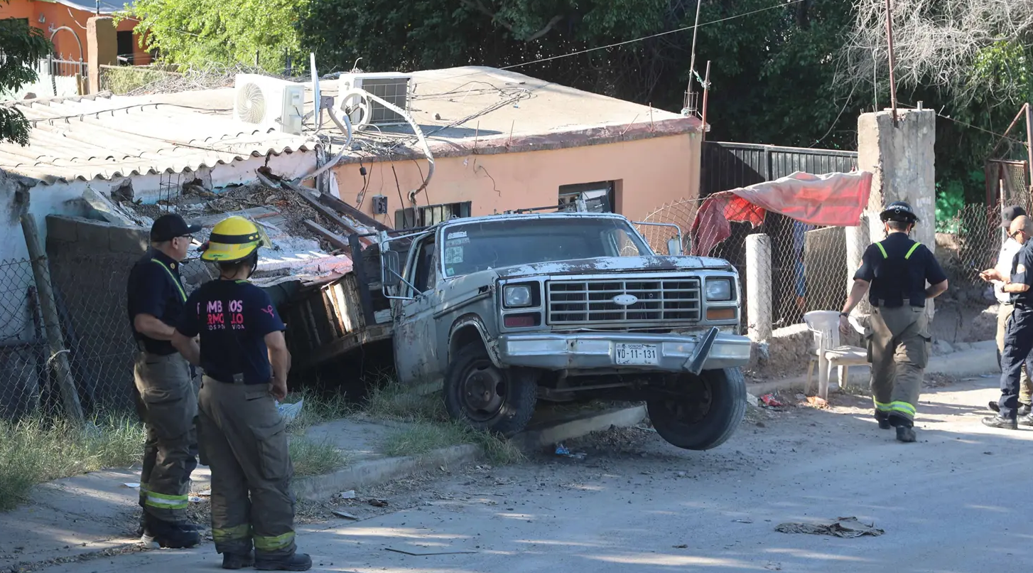 Conductor sufre preinfarto al volante y se estrella contra casa en El Ranchito Conductor sufre preinfarto al volante y se estrella contra casa en El Ranchito